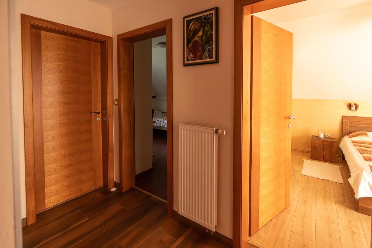 Holiday Home Razglednik Logatec Esterno foto