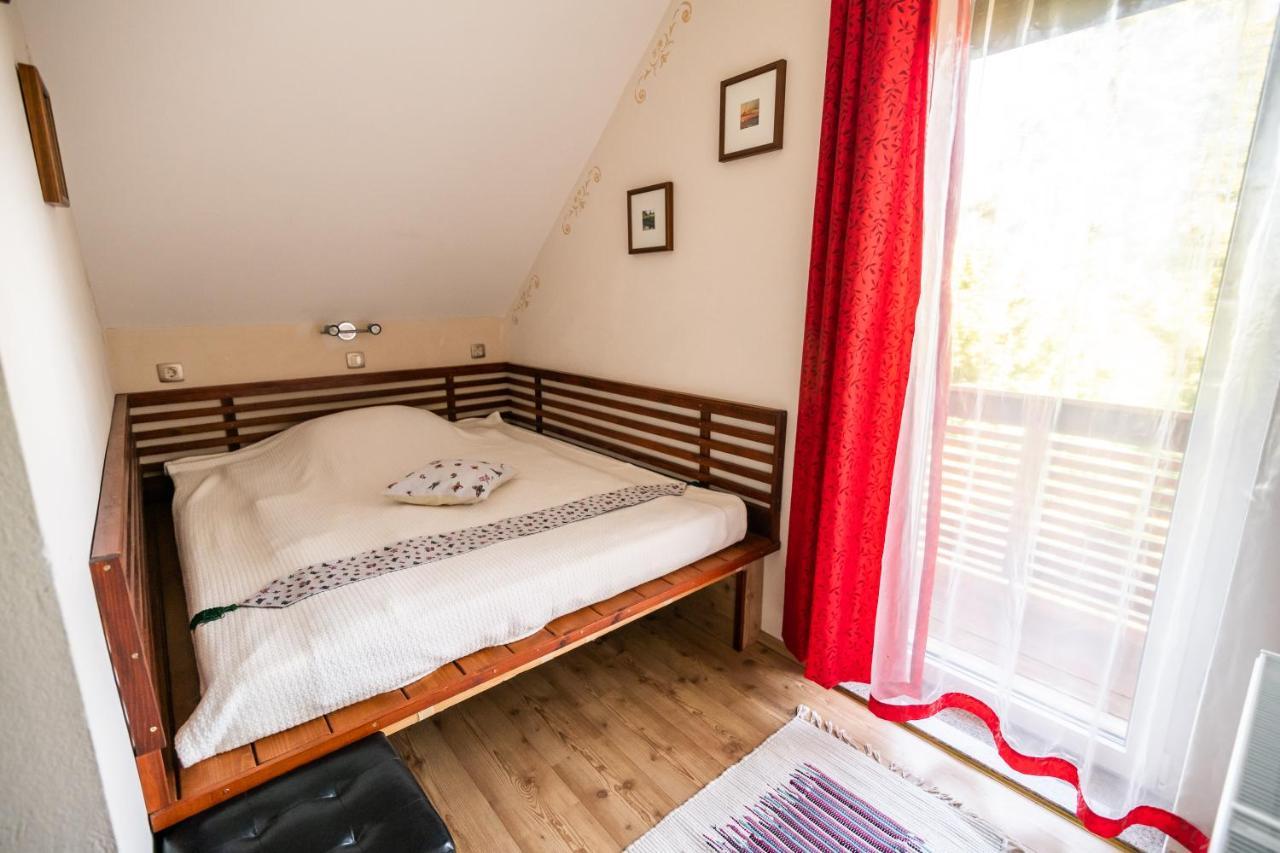 Holiday Home Razglednik Logatec Esterno foto